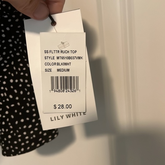 Women’s black and white polka dot blouse new with tags size M - Picture 3 of 5